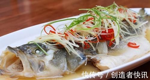 清蒸鲈鱼|去下馆子，常点这4道菜，老板一看就知你是行家！便宜好吃不踩雷