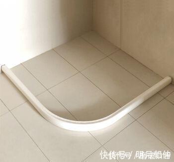 淋浴房|卫生间别再做挡水条了,越来越多人用这样的设计代替,防水又美观
