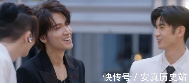 乘风破浪的姐姐|男流明星成普信男，陈小春参加节目变大爷，言承旭张云龙深情对视
