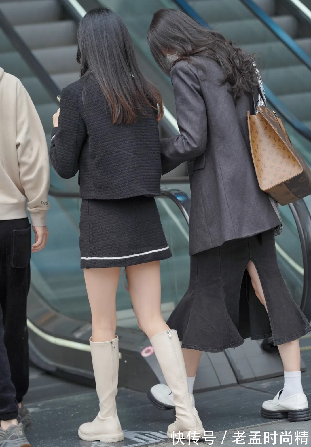 服饰 简洁洋气散发迷人魅力的穿法,青春少女吸睛瞩目,穿出满分时尚感