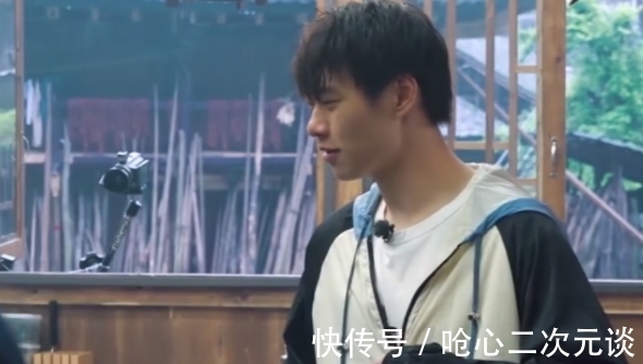 “一張巧嘴”闖蕩娛樂圈，魏大勛哄楊冪夸黃磊，卻被黃磊一語道破