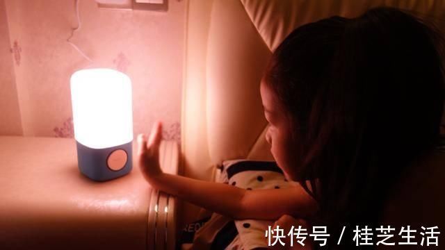 肽菇末|孩子“性早熟”越来越普遍这4种做法会“催熟”孩子,你做过吗