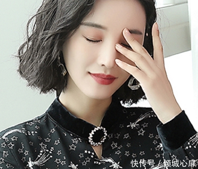 女人上了岁数,一定打扮年轻点,学学下图女人怎么穿,照着穿刚好