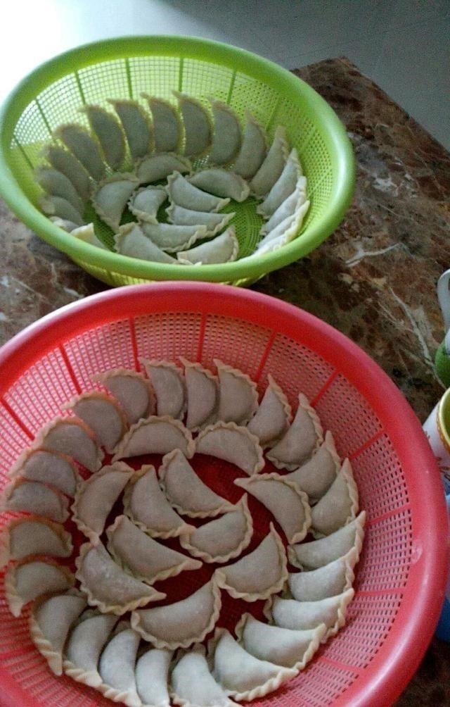 包饺子|入秋后,红薯南瓜都别吃了,它正大量上市,1块一斤,包饺子最香