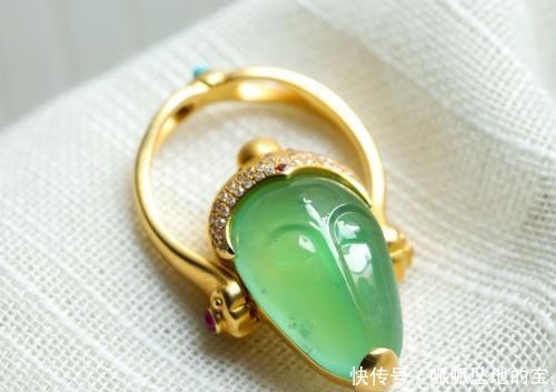 翡翠|翡翠戒指可不能乱戴,不然,很可能被人当成“海王”!