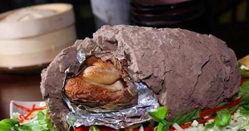 中国|老外嘲笑中国人“很穷”,吃不起饭只能吃石头,打开后瞬间闭嘴