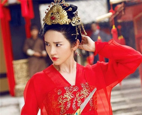 身边|清亡后14万皇族去哪了？他们的后裔就在我们身边，那英是正黄旗