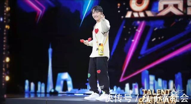 草根舞臺又來了？憑什么開播就雙網第一，謝霆鋒鄧紫棋都點贊？