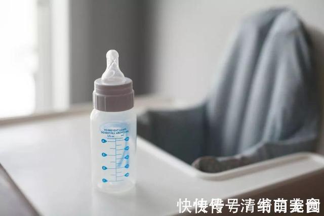 奶瓶|有种“偷懒”叫父母用开水烫奶瓶,自己方便了,孩子却被“坑了”