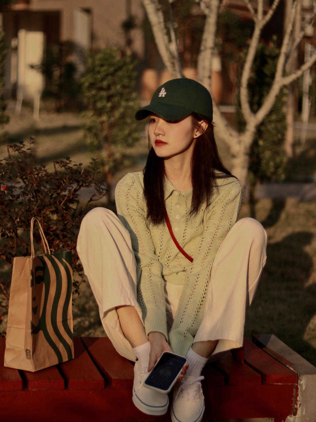 穿搭|时尚和大牌没啥关系,颜色搭配对了,依然能穿出高级感,漂亮大气