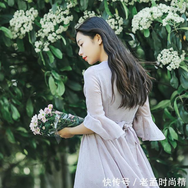 走光 清新范连衣裙,是现代女性追求时尚的必备单品