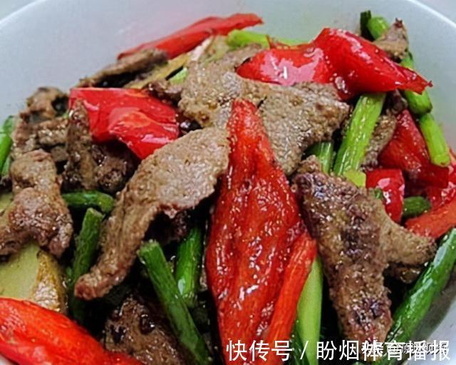 蒜苔|美食推荐：爆炒猪肝，花生酱凉拌菠菜，西芹南瓜炒百合，虎皮辣椒