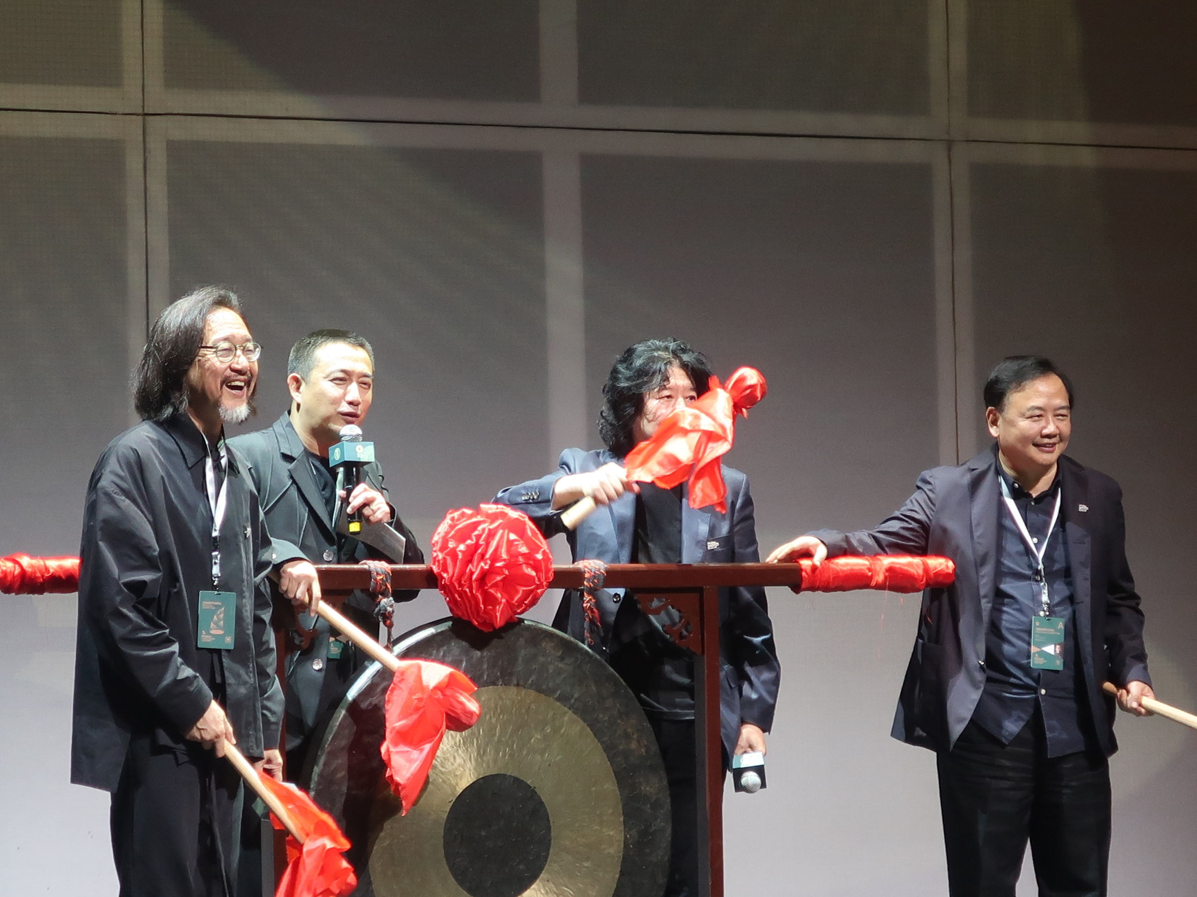 乌镇$水乡与戏剧重逢——第八届乌镇戏剧节开幕