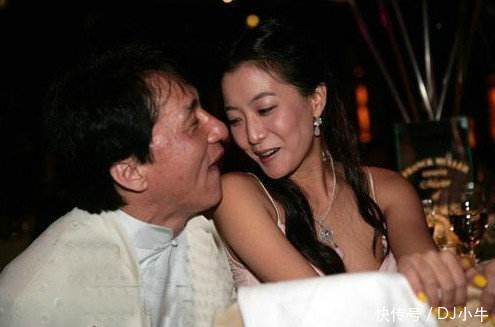 成龙22岁片酬480万,希望死前存款是0,巨星