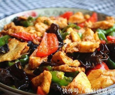 简单几道菜,味道不比餐馆差,一大盘不够吃,几天不吃就嘴馋