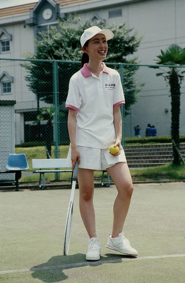 异魔神|汇总风谷真鱼三个不同阶段的对比写真