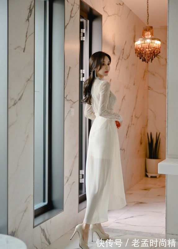 美珠 美珠时尚穿搭高清写真,温婉的白色连衣裙,仙气飘飘美得不像话