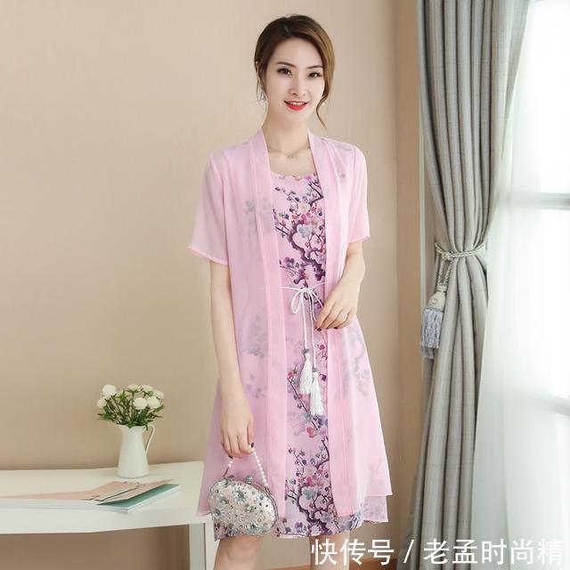 适合30到40岁女士穿的连衣裙，显高显瘦又减龄，很有优雅的气质！