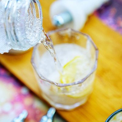 荔枝柠檬气泡水