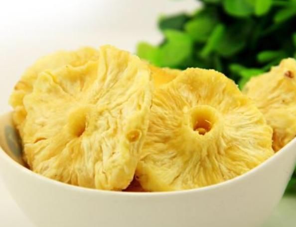 女性常吃几种小零食，子宫更干净，淡化皱纹，皮肤嫩白透亮！