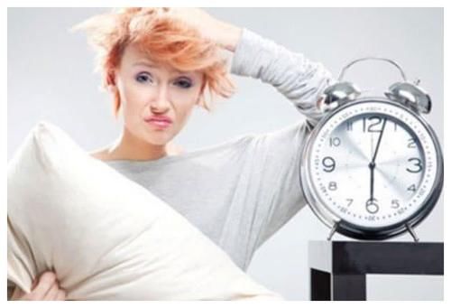 症状|经常失眠，这4种方法有效缓解失眠症状，让你整晚精致睡眠！