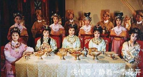 贾政#贾元春在后宫里是什么等级贾琏不小心说漏了嘴,原来她不是贵妃!