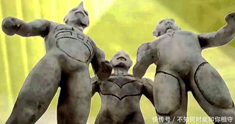 初稿|奥特曼中谁最丑?看了迪迦和奥特之父初稿形象,你会喜欢上哈奴曼!