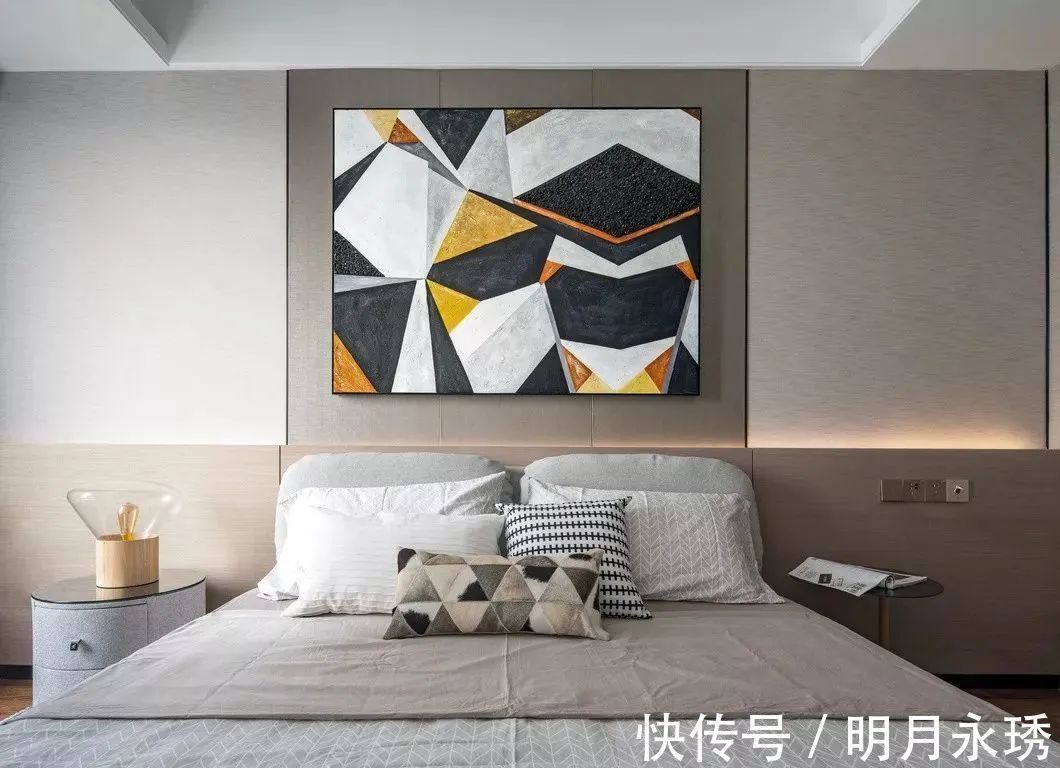 床尾凳|246㎡现代大平层,简约大方的空间,时尚优雅的布置,高级档次