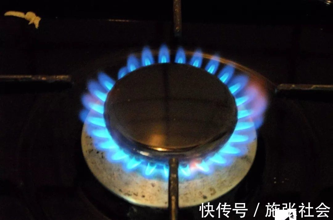 用煤气是先关火还是先关气？很多人不清楚，下次别再关错了