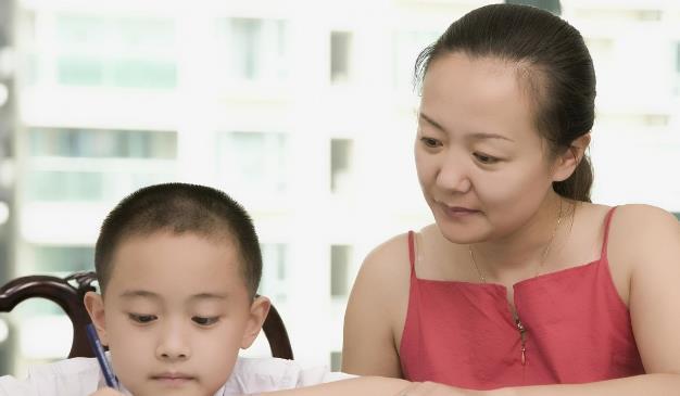 宝妈|一对双胞胎“同妈不同爸”，亲子鉴定让丈夫崩溃，宝妈说出实话