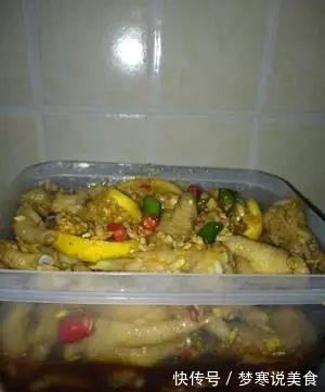 超级好吃的“香辣蒜香凉拌爽脆鸡脚”是怎么做的详细教程在这里!