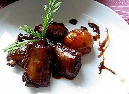 茄汁盘龙茄子|美食推荐：茄汁盘龙茄子，小炒肉，金桔红酒烧排骨，青椒炒豆腐干