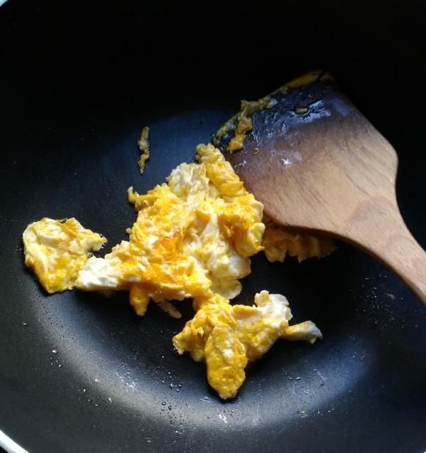 补血|这菜,含铁量是猪肝的3倍,是核桃的6倍,女性常吃补血养颜