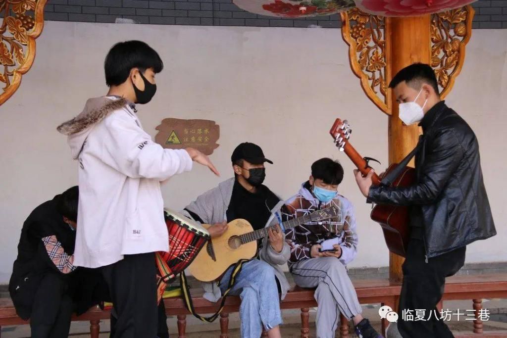 活色生香的古巷,文化气息浓厚,夜景太迷人美食太诱惑~