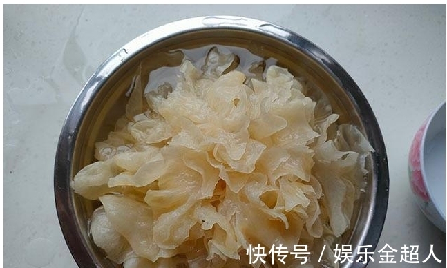一人|入秋记得多吃银耳,教你简单煮法,银耳出胶浓稠,一人一碗,好喝