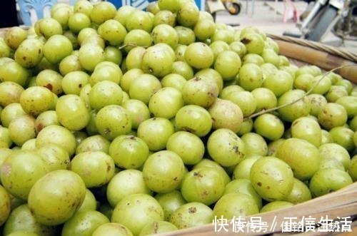 这水果全身都是宝，想吃得靠运气，洗一洗撒上盐，入口有回甘！