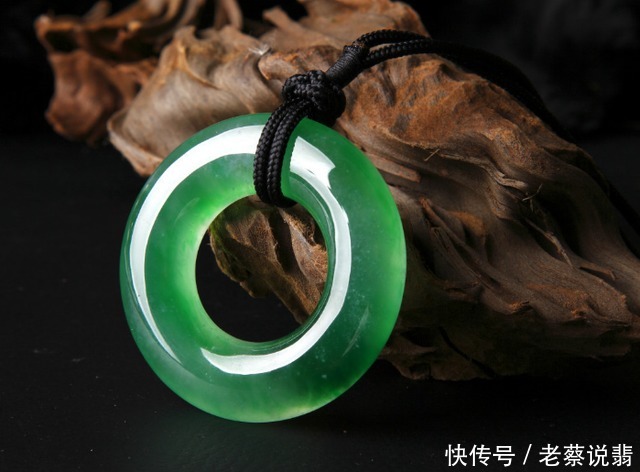 翡翠|翡翠为什么有杂质，杂质对品质有什么影响吗
