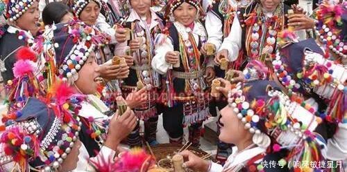 梯田|哈尼山寨中鲜为人知的食俗风情