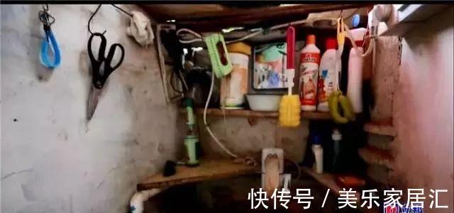 老房子|惨遭丈夫抛弃,单亲妈妈挤15㎡娘家靠父母养,让1岁宝宝睡地板!