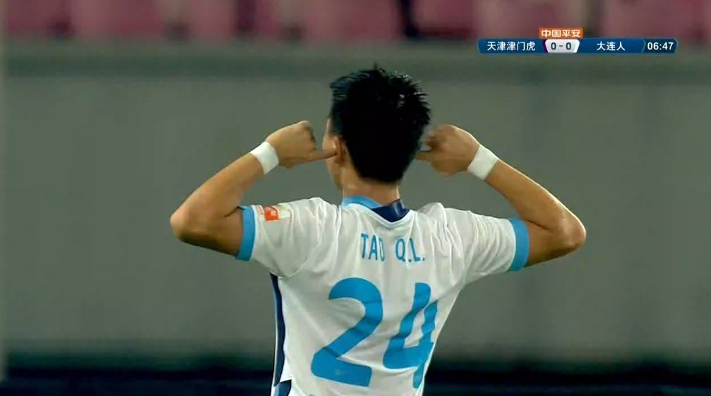 博阿滕|中超3-1！前皇马球员脚后跟破门嗨翻天，于根伟脸色通红呆若木鸡