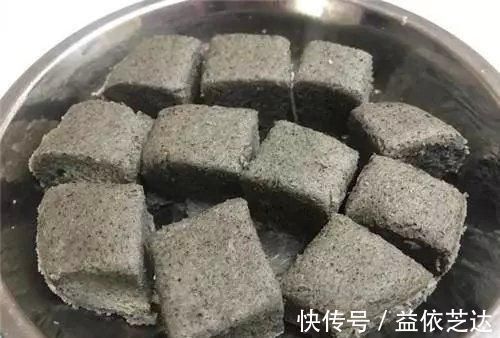 头发一抓掉一把，常吃它头发乌黑茂密，胜过生发剂，护发素都免了