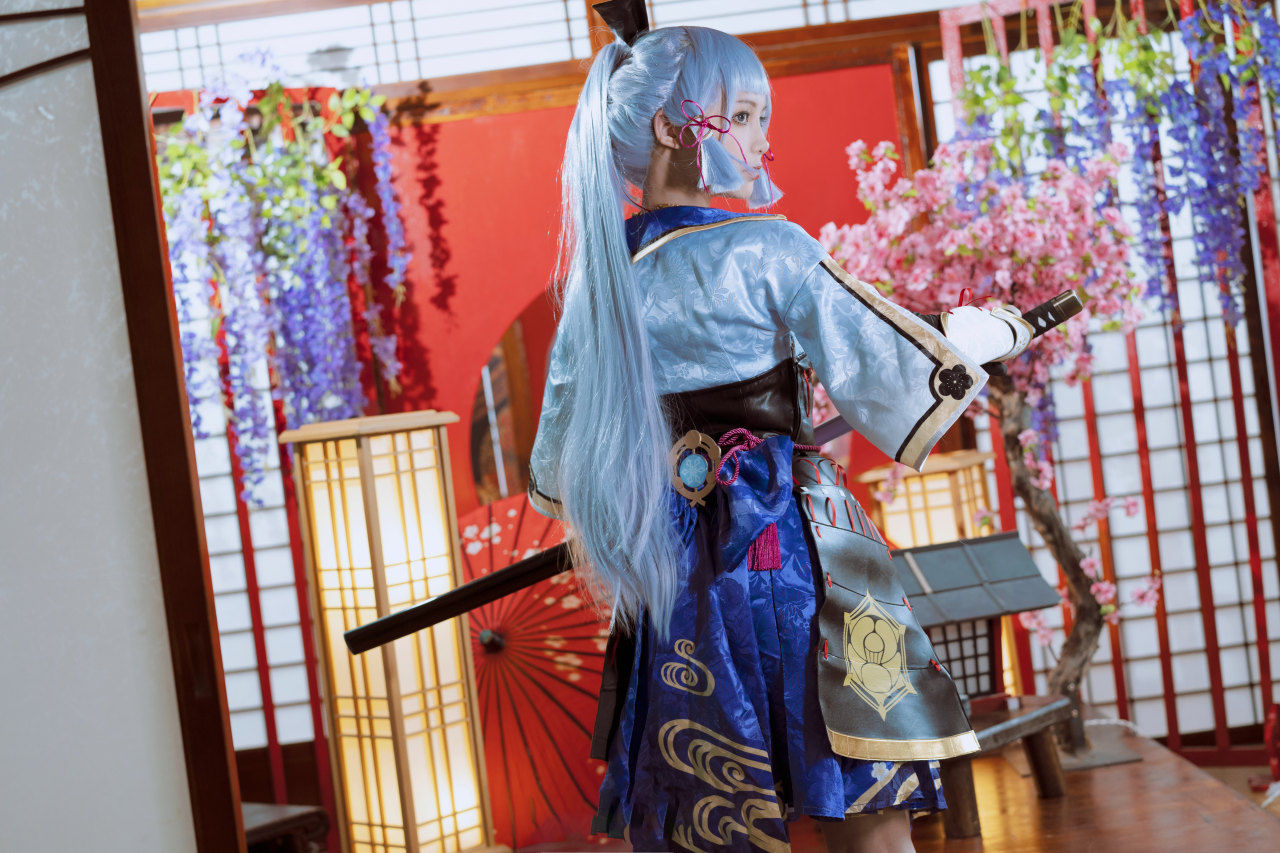 神里绫华cospl《原神》神里绫华cosplay