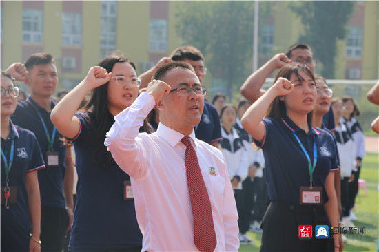 师生|“感恩祖国，强国有我”潍坊光正实验学校举行秋季开学典礼