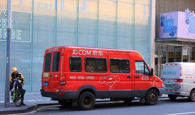 京东商城|刘强东一脸疑惑：为何上班族喜欢淘宝买东西，京东物流不香吗？