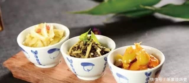 筷子|中餐摆盘也有讲究?平时你有注意吗?