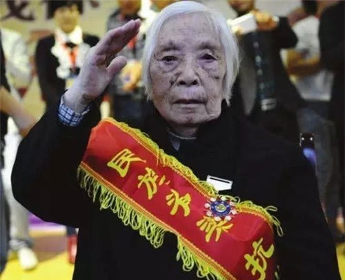 山里|唯一活着走出野人山的女兵:山里遇到的东西,比日军更恐怖