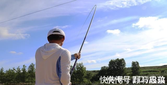收费鱼塘钓鱼,掌握5个知道,3条垂钓技巧,多钓鱼不难