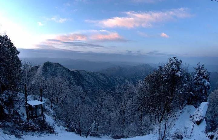 风雪|风雪武当山，仙境藏玄机！大雪封山时，道人、隐士都在干什么！