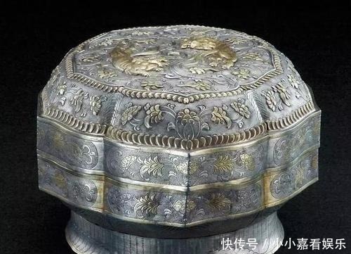 最愚蠢的一伙盗墓贼,地宫被一洗而空,却唯独放弃了最重要的墓室