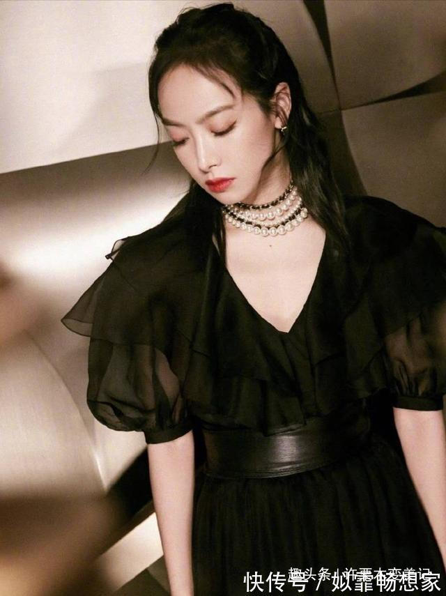 气质 五十多岁的女人,再没钱也别买这5种饰品,廉价掉气质,招人笑话